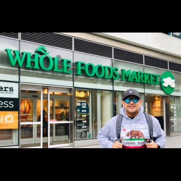 Meet your Posher, Raul - Picture 2 of 2